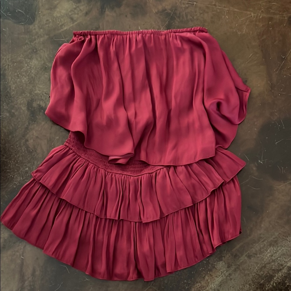 Boutique Eesome Burgundy Maroon Off-Shoulder romper size small